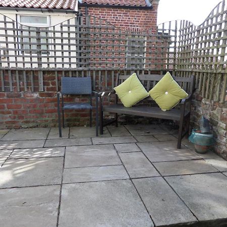 Award Winning Pet Friendly Paddock Cottage Whitby Eksteriør billede