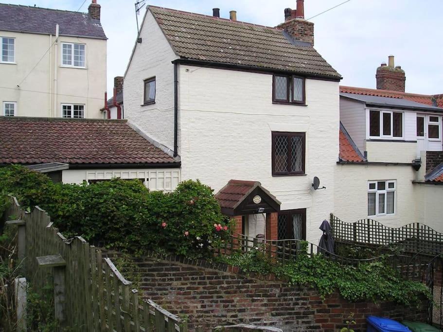 Award Winning Pet Friendly Paddock Cottage Whitby Eksteriør billede