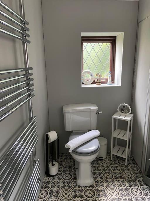 Award Winning Pet Friendly Paddock Cottage Whitby Eksteriør billede