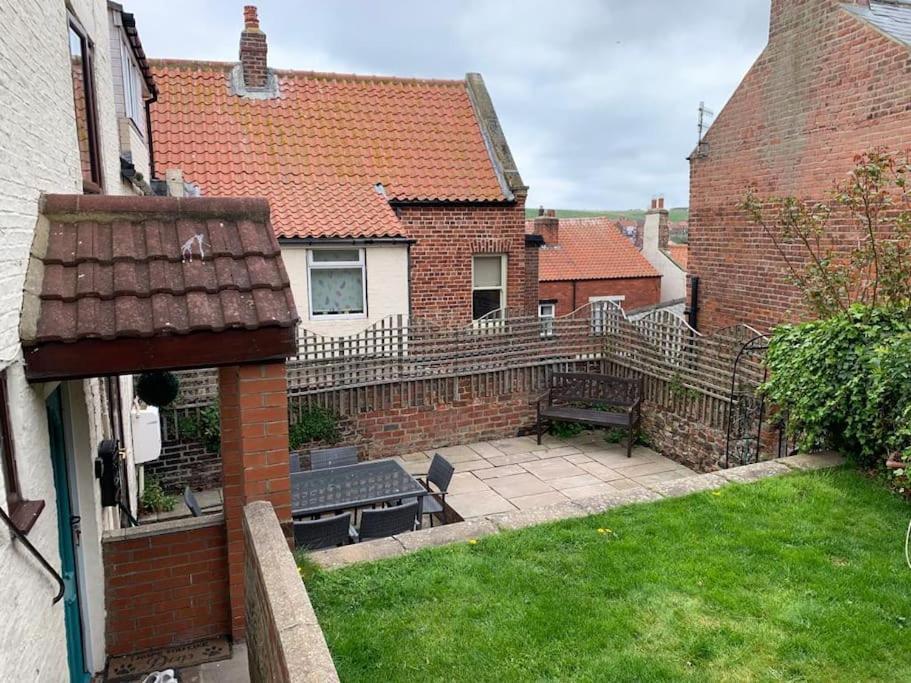 Award Winning Pet Friendly Paddock Cottage Whitby Eksteriør billede